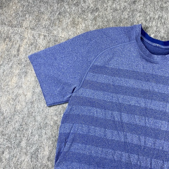 Lululemon Metal Vent Tech T-Shirt Men's Small Blue Stretch Gym Train Striped - Picture 2 of 10